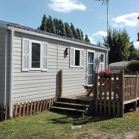 Camping Loisirs Des Groux Mousseaux-sur-Seine Екстер'єр фото