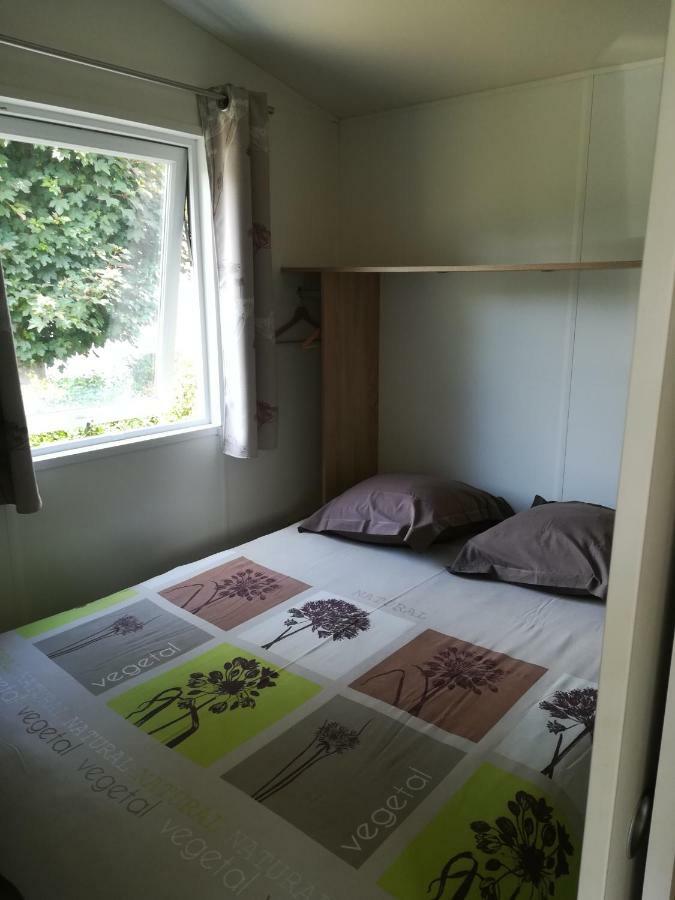 Camping Loisirs Des Groux Mousseaux-sur-Seine Екстер'єр фото